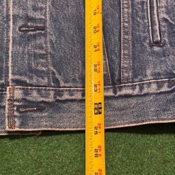 Vintage 90s Levi’s Denim Jean Jacket, Iconic Timeless Style, Medium - Picture 8 of 9